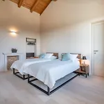 Cascina Buzio 12, Emma