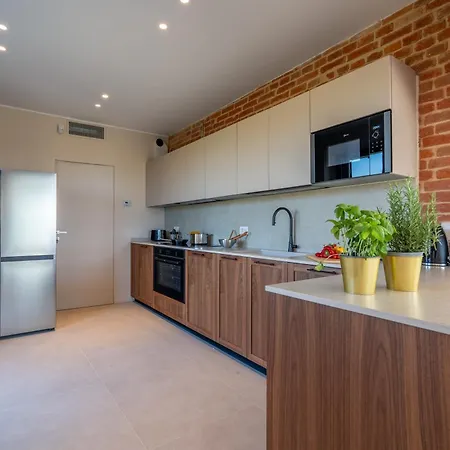 Βίλα Cascina Buzio 12, Emma