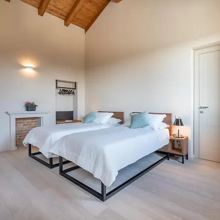 Cascina Buzio 12, Emma