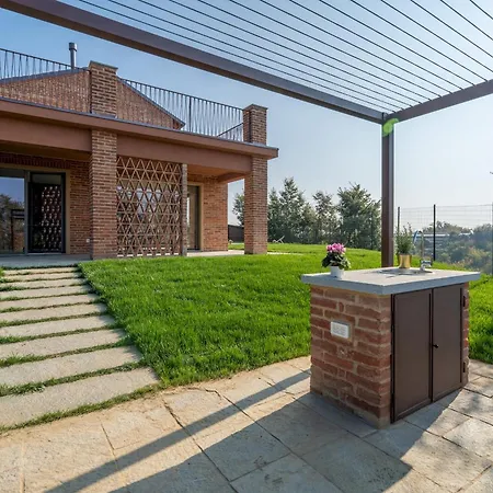 Cascina Buzio 12, Emma