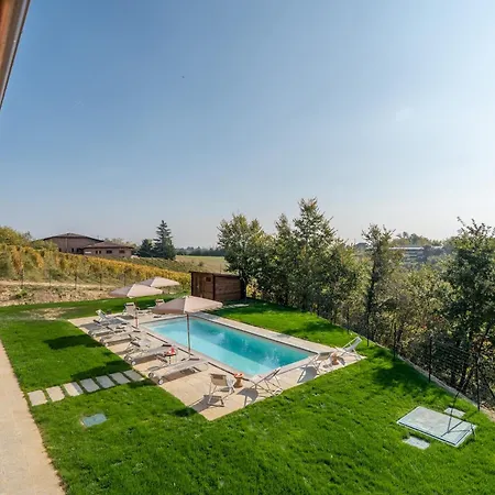 Cascina Buzio 12, Emma Villa Cuccaro Monferrato