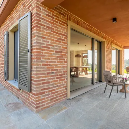 Cascina Buzio 12, Emma Villa Fubine