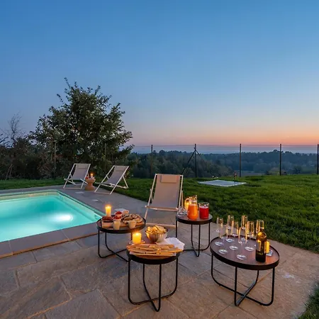 Cascina Buzio 12, Emma *