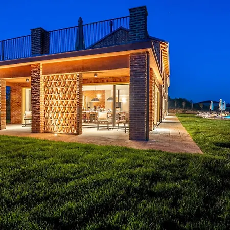فيلة Cascina Buzio 12, Emma *