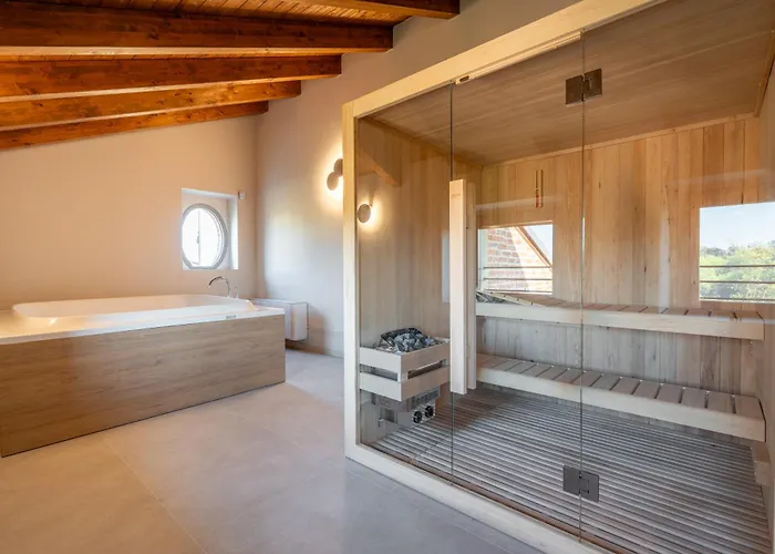 Villa Cascina Buzio 12, Emma Fubine